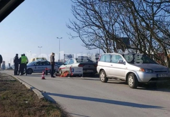 Труп на шосето втрещи шофьори на изхода на Пловдив СНИМКА