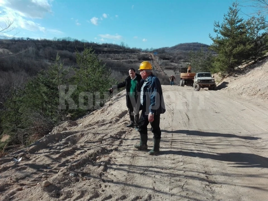 Каменов инспектира изграждането на довеждащия водопровод от яз. „Среченска бара“ до Враца