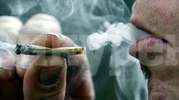 Задържаха в ареста напушен шофьор