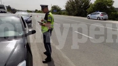Пипнаха в издънка шофьор при рутинна проверка