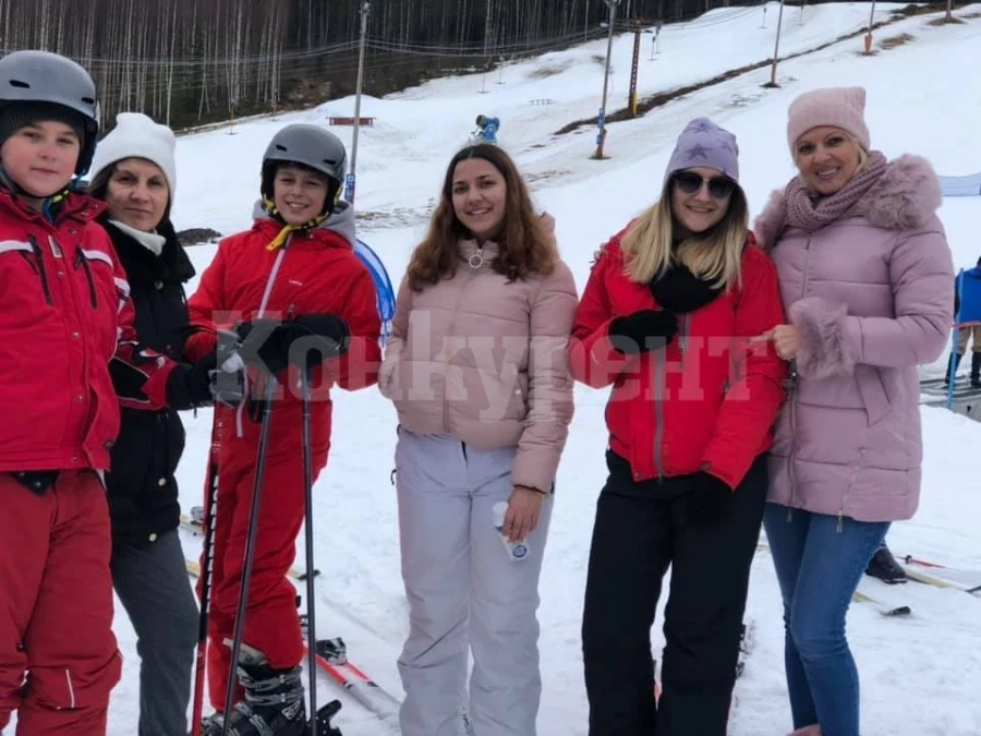 Ученици и учители от СУ „Васил Кънчов\
