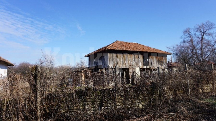 В Бойница превръщат запустели имоти във ВЕИ централи