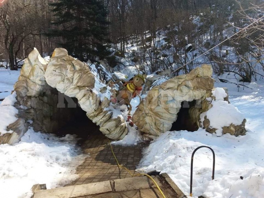 Входният модул към пещера Леденика се срути СНИМКИ