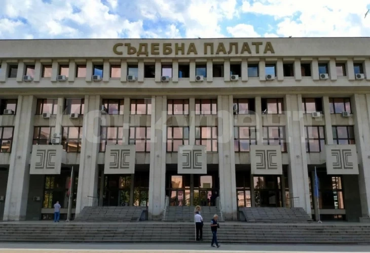 Бременна жена и други наивни попаднаха в мрежите на бургаски измамник, изгоряха с над 150 бона