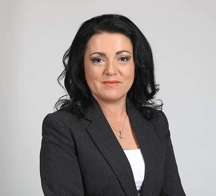 Десислава Тодорова честити 3 март