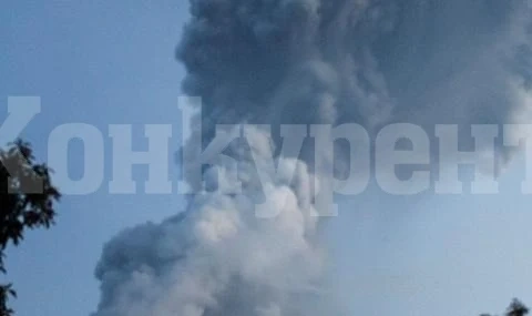 Най-активният вулкан в Индонезия изригна