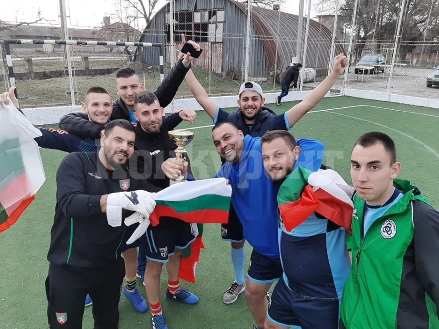 И в Гложене почетоха 3 март с футбол