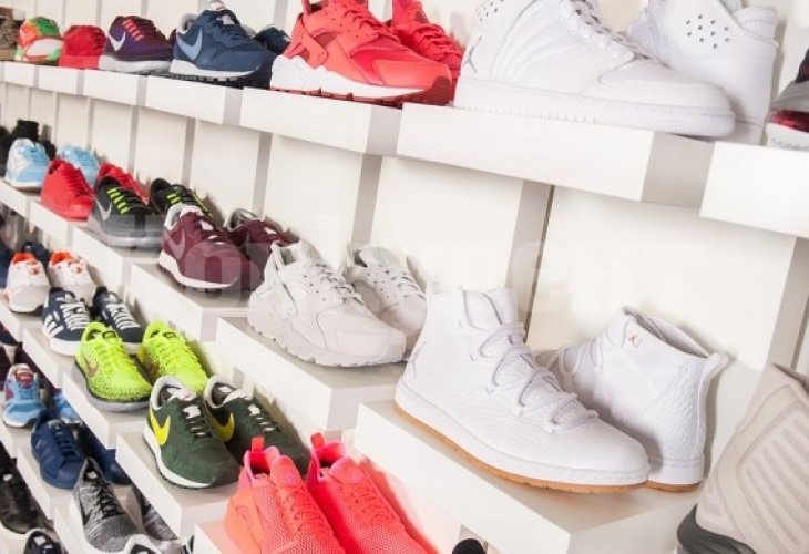 Скандал заради модел маратонки на Puma, приличащи на Хитлер