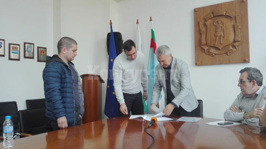 С пари от бюджета Монтана помага да двама млади предприемачи