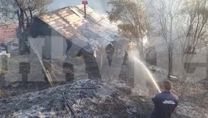 Мъж изгоря в пожар, тръгнал от незагасен фас