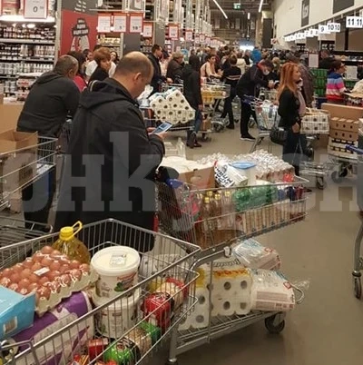 Бой в пловдивски магазини, народът се стяга за война