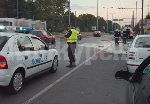 С 3.23 промила! Мъртво пиян с „Опел” се заби челно в „Голф” на паркинг