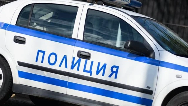 Ченгетата намериха и конфискуваха незаконни тютюн и дърва