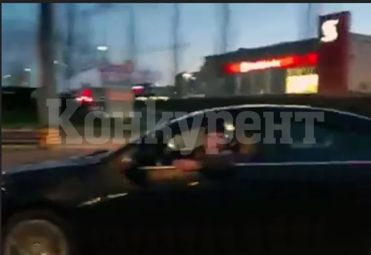 Моментална карма: Шофьор се развика на колега и стана страшно ВИДЕО