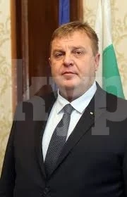 Каракачанов разкри ще подслушват ли карантинираните хора и ще се удължи ли извънредното положение