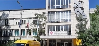 Пета градска болница в София е под карантина, има двама с коронавирус