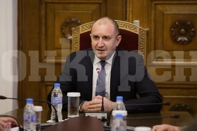 Радев: В условията на криза солидарността в ЕС да не остава само на думи
