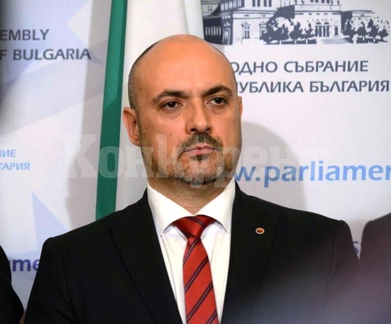 Богданов: Ние, депутатите от ВМРО, даряваме 20 000 лева от заплатите си за Банско