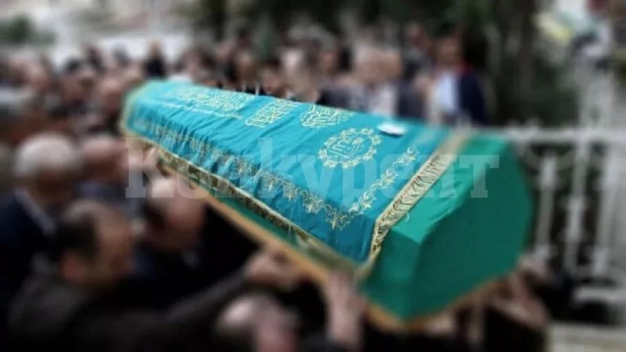 Разследват семейство под карантина за участие в погребение