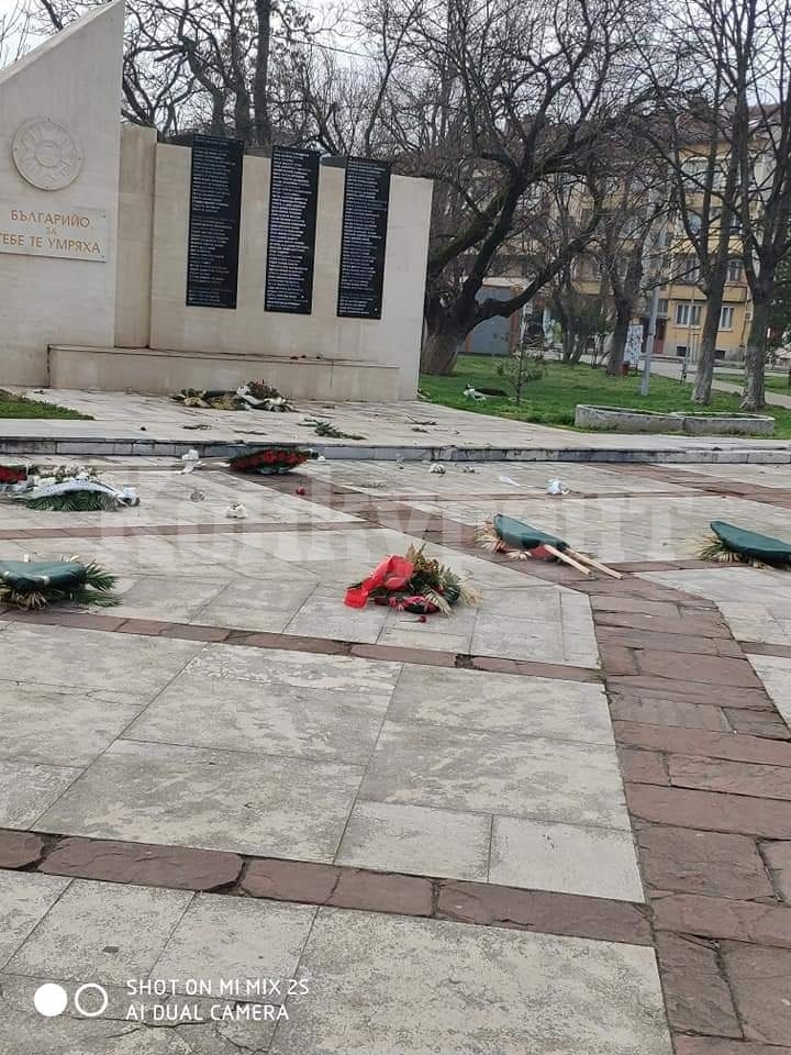 Преглеждат камерите в Бяла Слатина, дишат във врата на диваците СНИМКИ