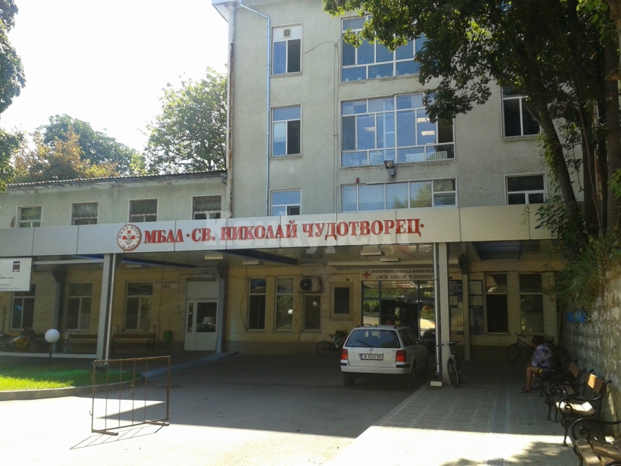 Кметът на Лом дарява заплатата си на болницата
