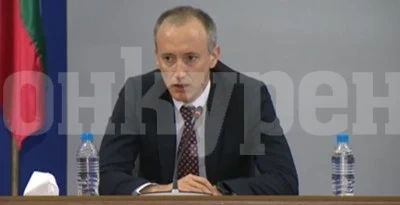 Вълчев: Най-вероятно ще предложим матурите да се проведат на 30 май и 1 юни