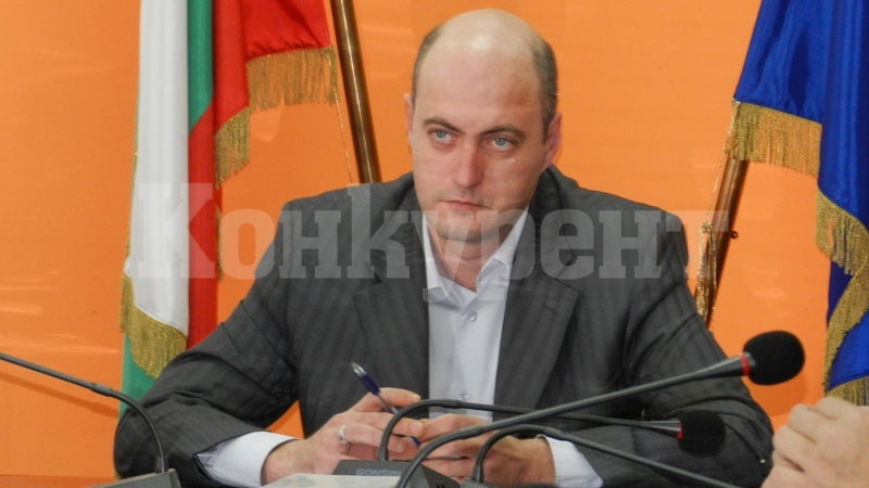 Момчил Станков: Засега не се налага затягане на мерките в Дреновец