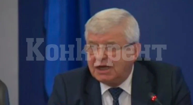 Здравният министър със страхотна новина за медиците на първа линия