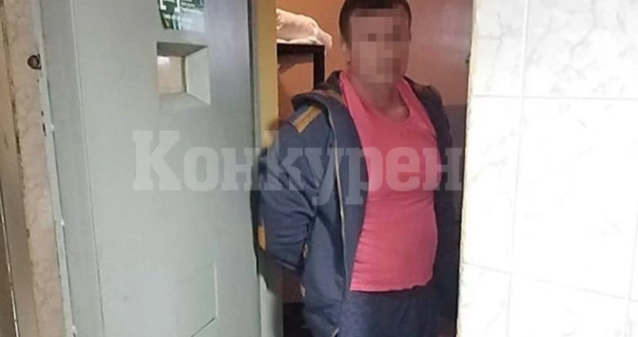 Неизвестни нападнаха журналисти и счупиха камерите им
