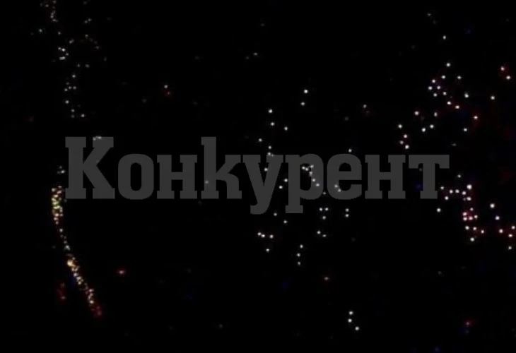 Гигантски НЛО флот прелетя близо до Земята ВИДЕО
