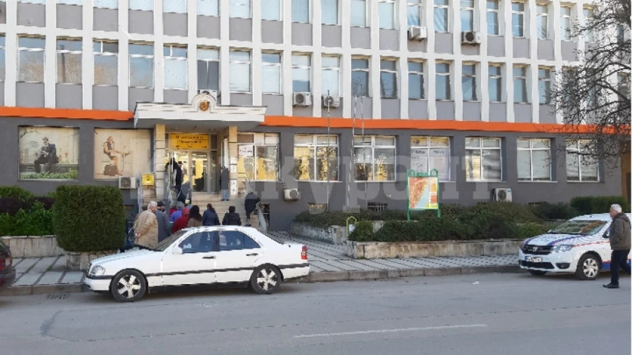 Няма големи опашки за пенсиите във Видин
