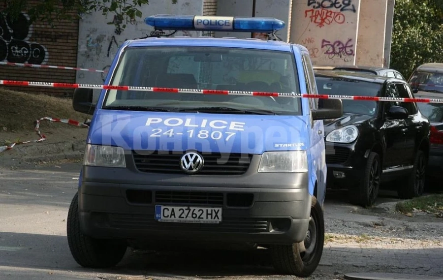 Полицаи издирват двама мъже в София, извършили криминално престъпление