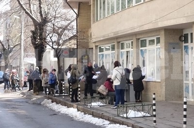 Вижте как да подадете онлайн документи за безработица и да не се редите на опашка