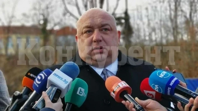 Красен Кралев удължи забраната за провеждане на спортни мероприятия до 13 май