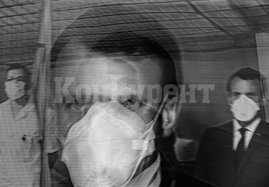 Макрон: Шенген може да остане затворен до септември