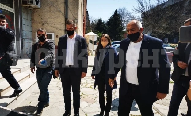 Държавата изкупува нереализираната българска стока и я дава на социалните служби