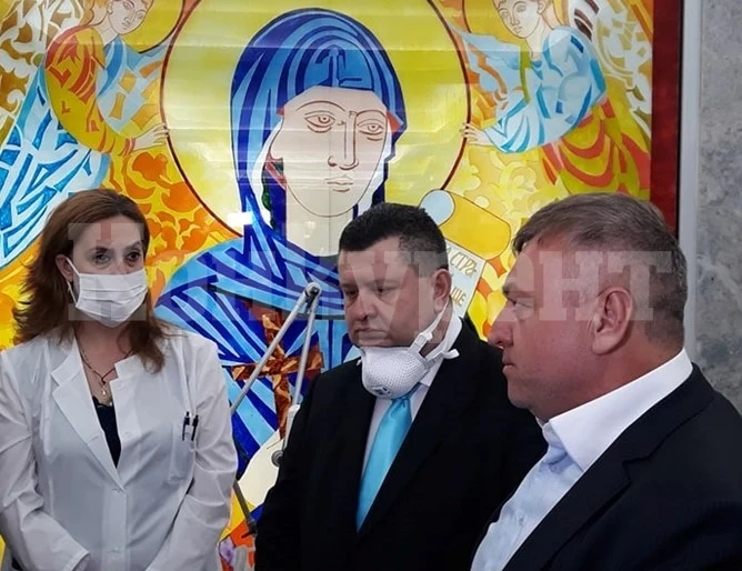 Респираторите от последно поколение, дарени от Пеевски, пристигнаха във Варна СНИМКИ