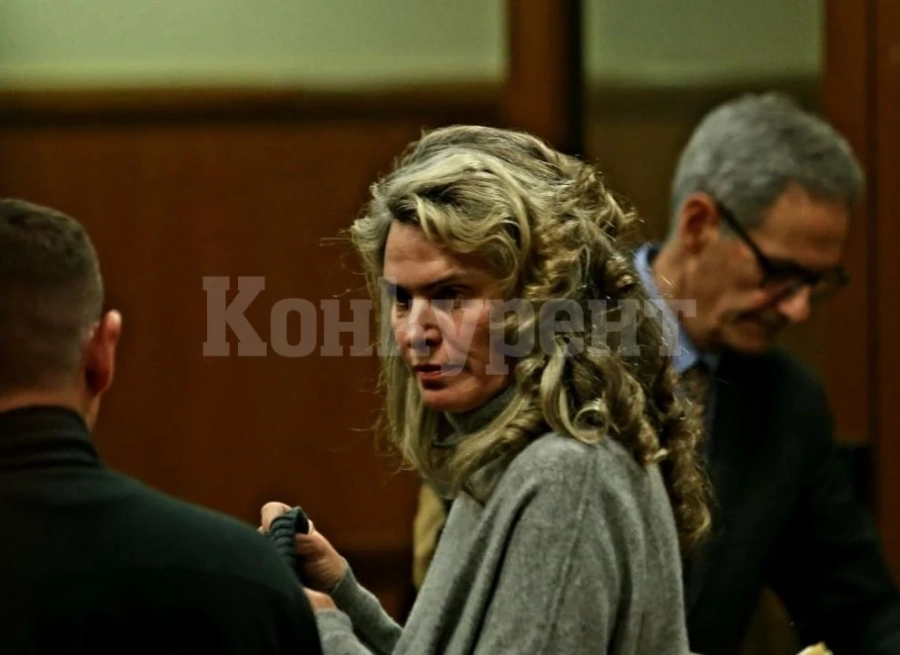 Жената на Божков остава за постоянно в ареста