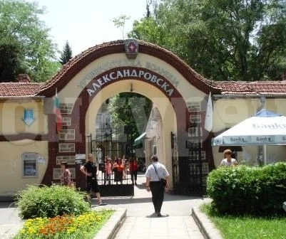 Oчи в очи със заразата: Разказ на медиците от УМБАЛ „Александровска”, борещи се с COVID-19
