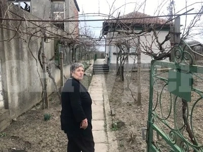 Миша отрова погуби Стефчо от Кардам, на родителите не им пука за братята и сестрите му (Снимки)