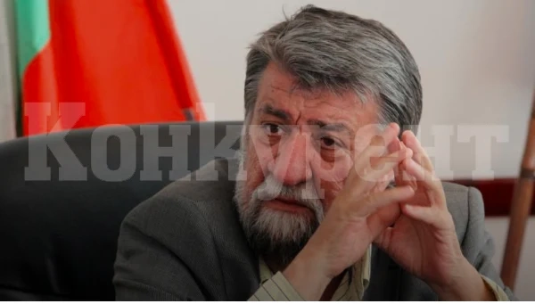 Вежди Рашидов: Всички сме засегнати от кризата, чест прави на Пеевски, че помага