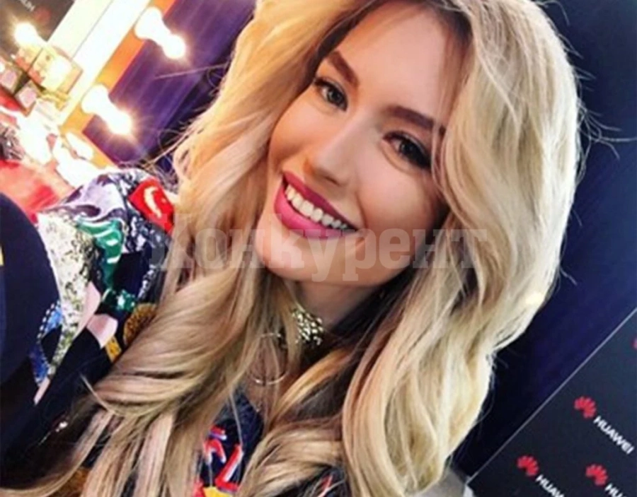 Тита повдига градуса на настроението със секси снимки в Instagram