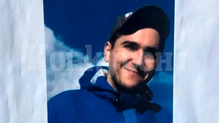 Полиция и близки дирят под дърво и камък млад мъж от Царево