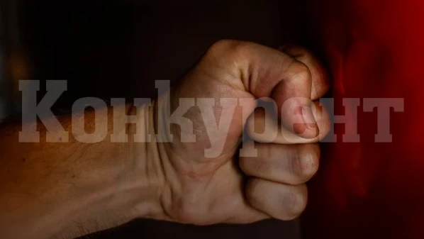Пернишки шеф нахлу в дома на свой служител и го преби
