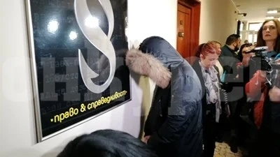 Пускат шофьора на автобуса, прегазил кметицата на Присад и младеж