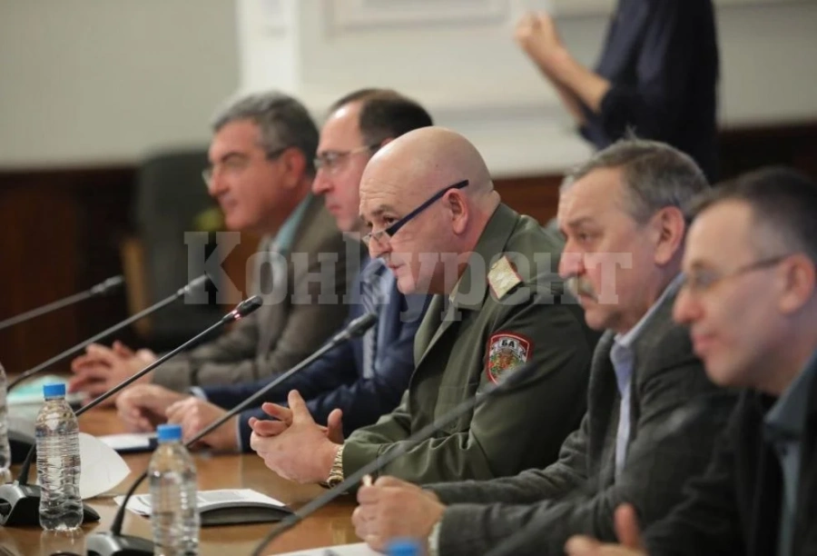 Извънредно! Щабът обяви край - няма да съобщават новите заразени с К-19
