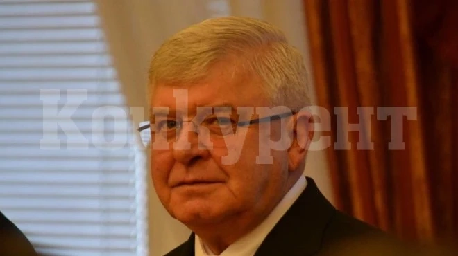 Официално: От утре отварят заведенията на открито, басейните и автошколите, разрешава се индивидуалното спортуване
