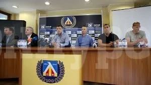 Масови оставки в Левски, клубът остана без ръководство