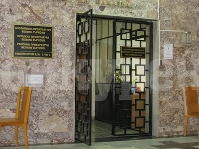 Обвиниха дистрибутор от Велико Търново, прибрал близо 10 000 лв. служебни пари