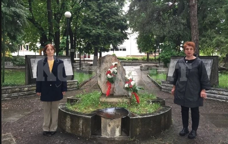Членове на Съюза на ветераните от войните-Берковица поднесоха цветя пред Паметника на загиналите във войните